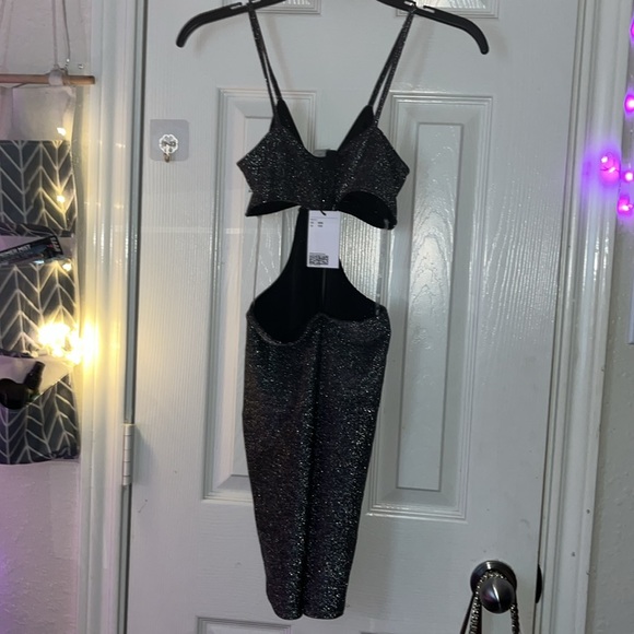 H&M cut out silver glitter romper - Picture 4 of 6
